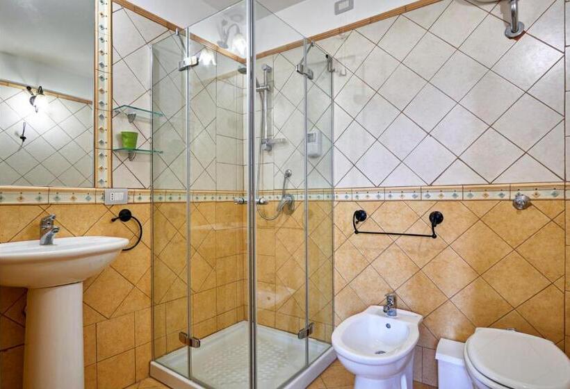 Отель Agriturismo Conte Ruggero