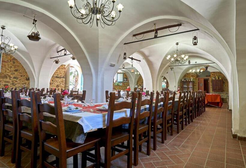 Отель Agriturismo Conte Ruggero