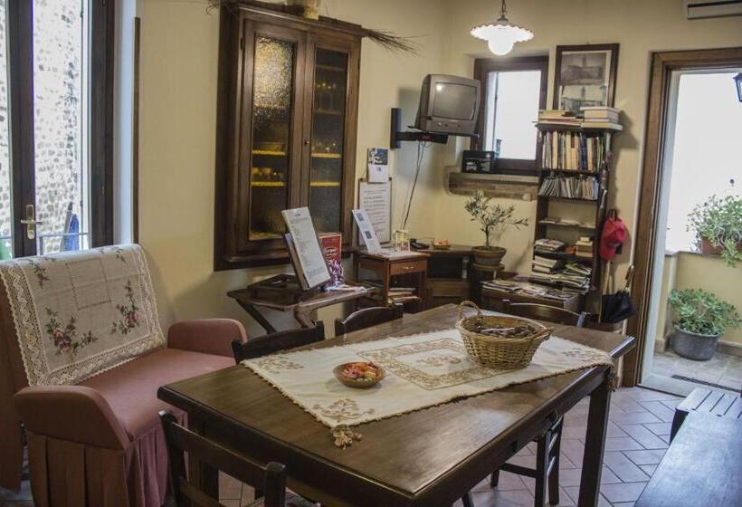 فندق Angolo Del Gelsomino