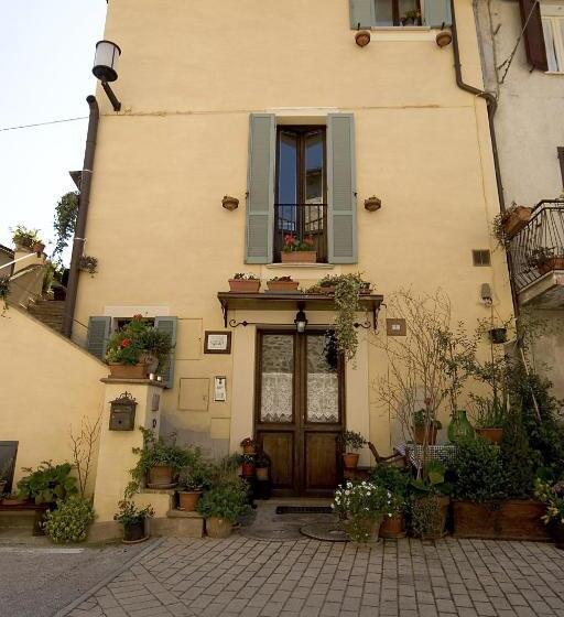 فندق Angolo Del Gelsomino