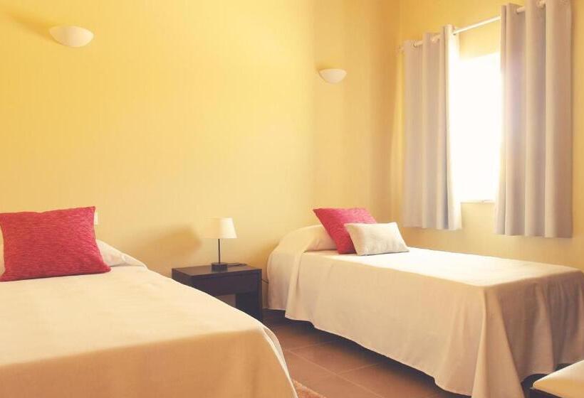 Отель Casas Novas Da Fataca