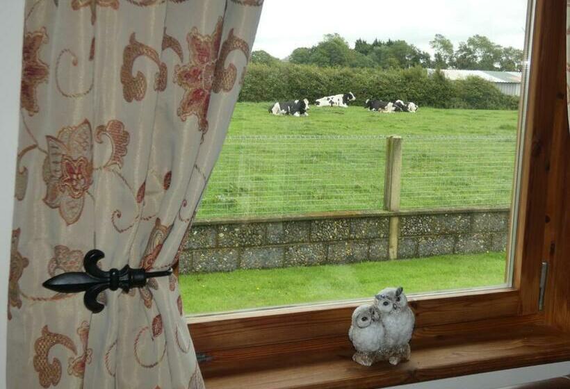 ホテル Chestnut Lodge