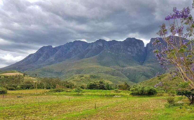 Hotel Die Hoenderhok And Die Plaashuisie