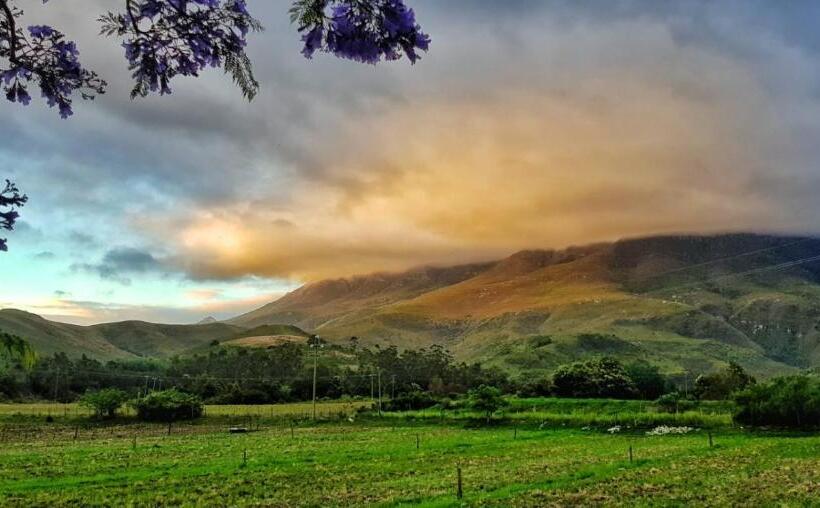 Hotel Die Hoenderhok And Die Plaashuisie