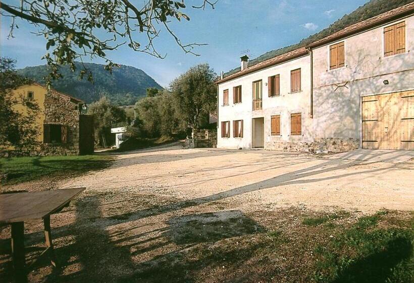 ホテル Il Castagneto