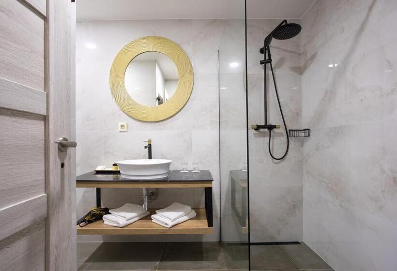 בית מלון כפרי Zámek Světlá Nad Sázavou