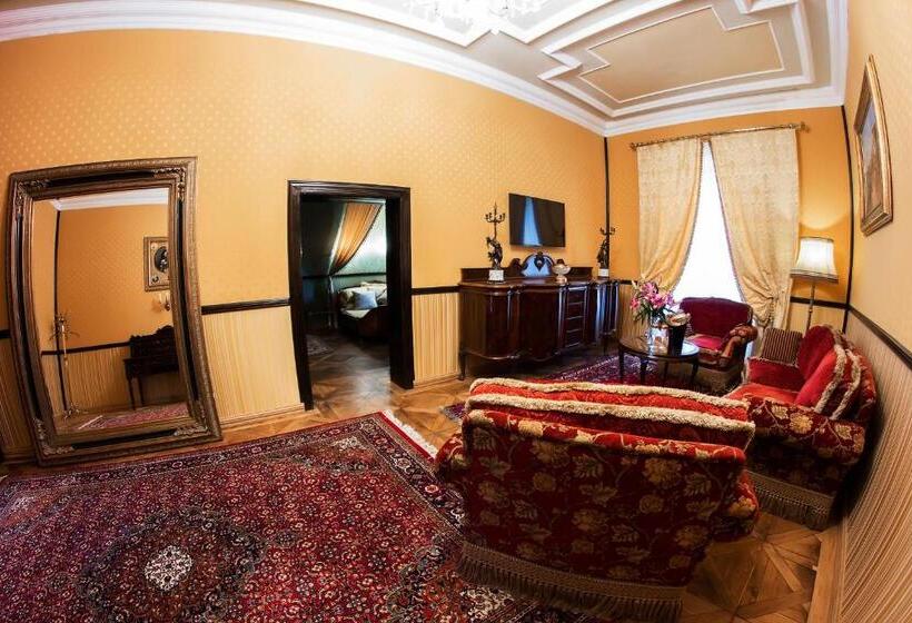 בית מלון כפרי Zámek Světlá Nad Sázavou