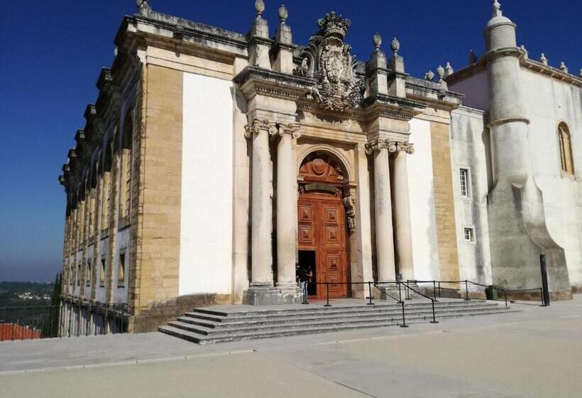 بنسيون Ah33   Estúdios