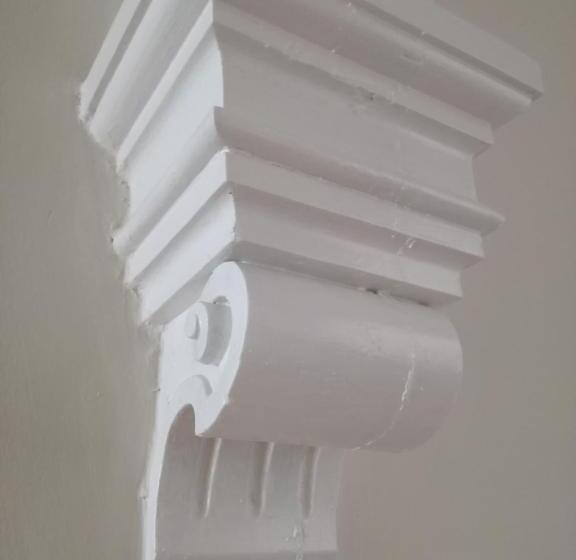 بنسيون Ah33   Estúdios