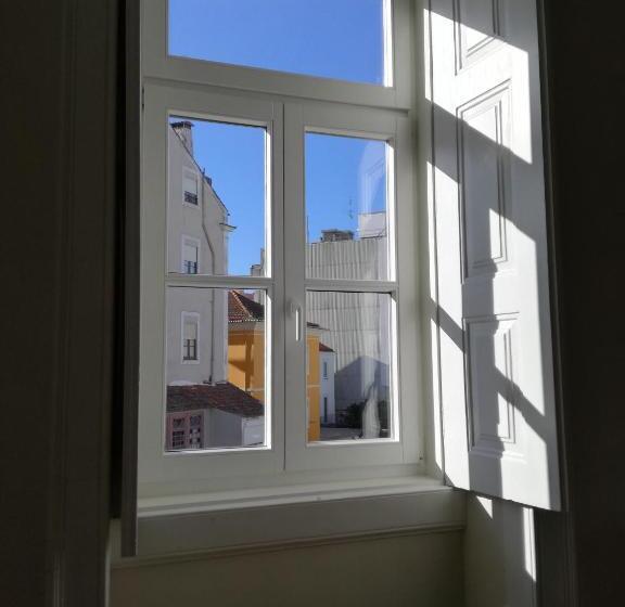 بنسيون Ah33   Estúdios