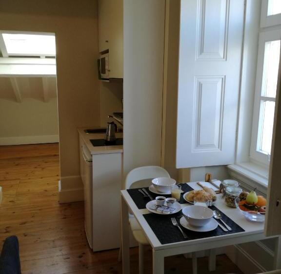 بنسيون Ah33   Estúdios