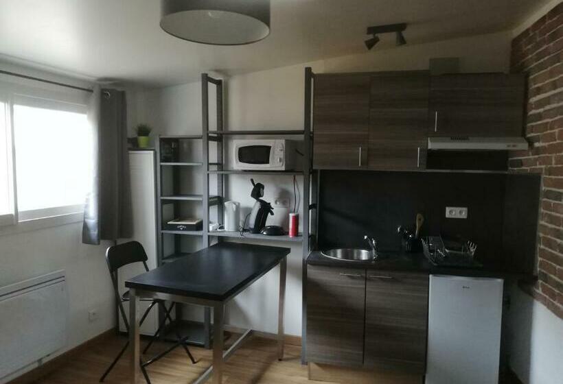 ペンション Aurillac Meuble De Tourisme