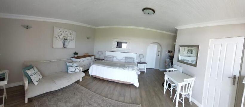 پانسیون Casa Seaviews