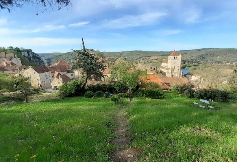 Пансион Charme, Jardin Et Vue Panoramique En Plein Coeur De St Cirq