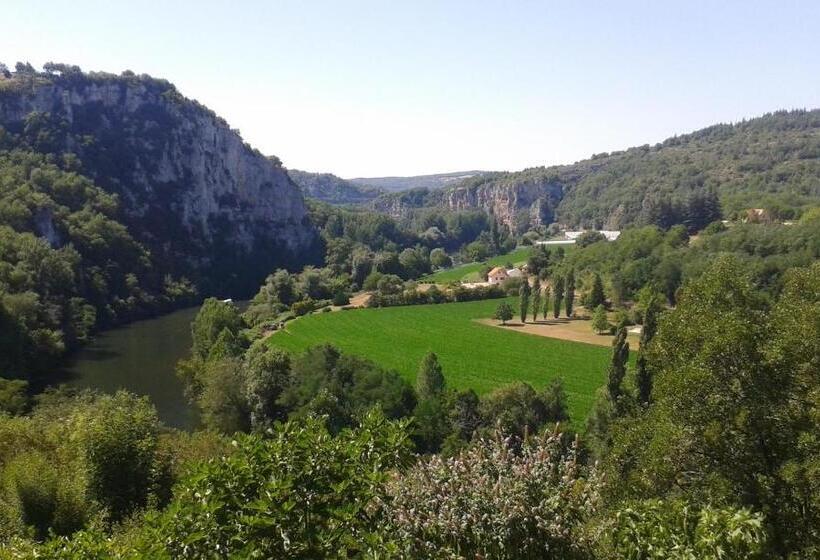 Пансион Charme, Jardin Et Vue Panoramique En Plein Coeur De St Cirq