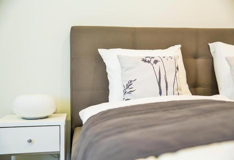 بنسيون Eden Center Home