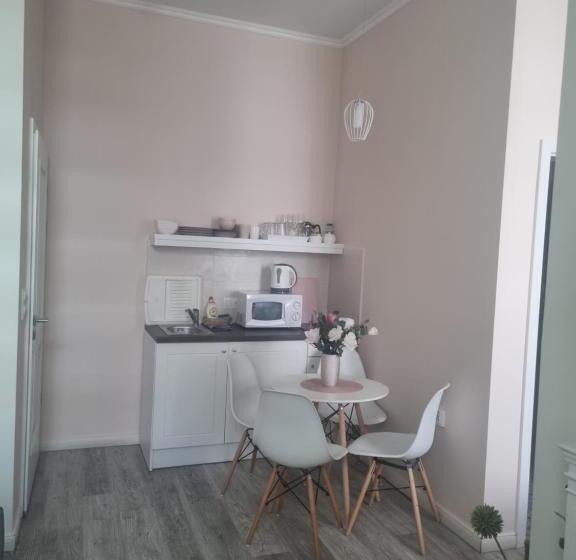 بنسيون Eden Center Home