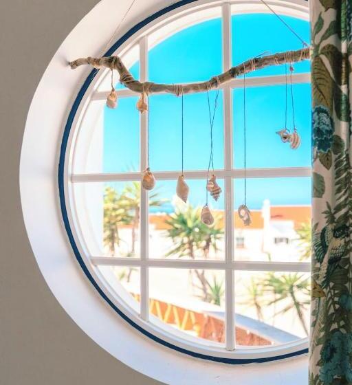 پانسیون Ericeira Soulsurfers Guesthouse