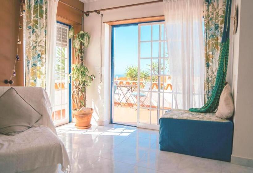 پانسیون Ericeira Soulsurfers Guesthouse