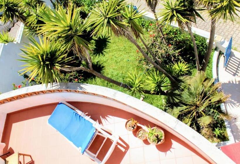پانسیون Ericeira Soulsurfers Guesthouse