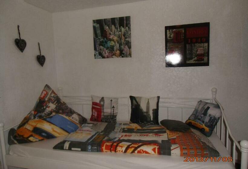 بنسيون Gästehaus Baur