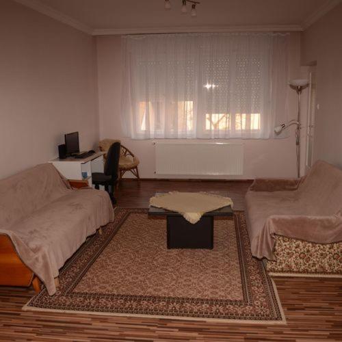 膳宿费 Hutasori Guesthouse