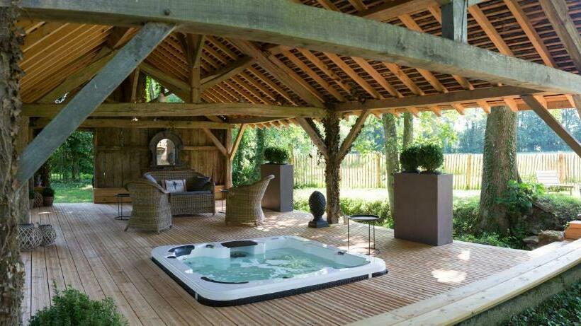 פנסיון Le Pigeonnier Colbert