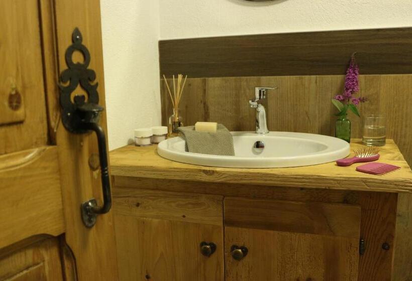 بنسيون Maison Chabod