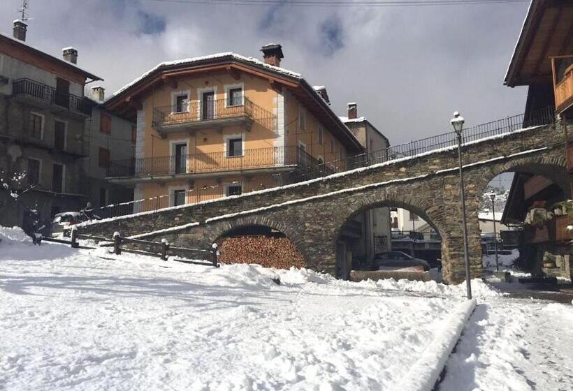 بنسيون Maison Chabod