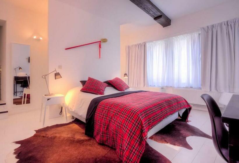 פנסיון Mons Dragon House