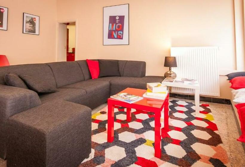 פנסיון Mons Dragon House