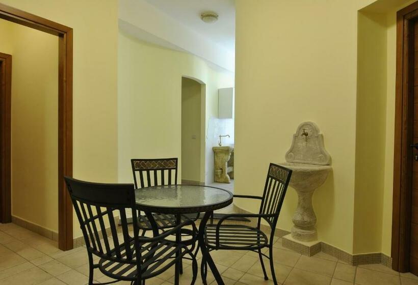 פנסיון Roma Tourist House