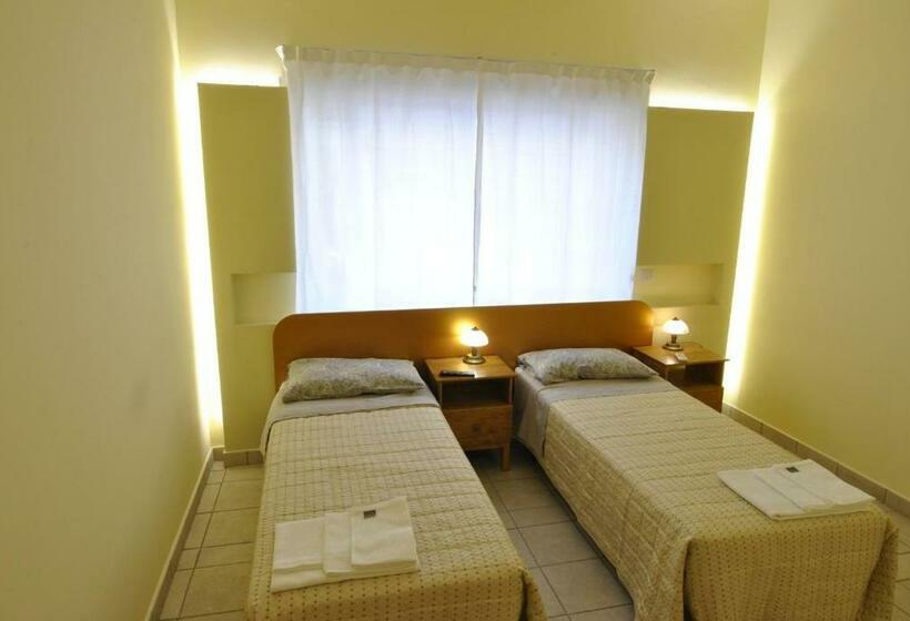 פנסיון Roma Tourist House