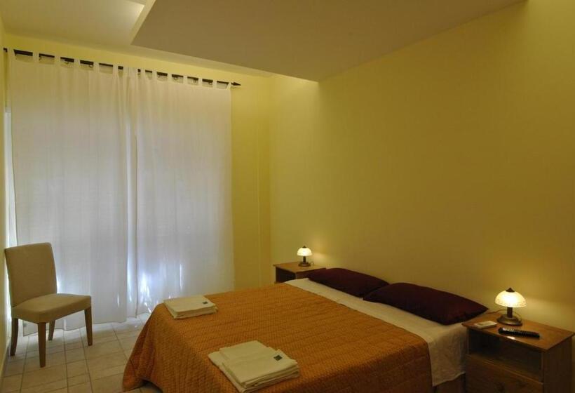 פנסיון Roma Tourist House