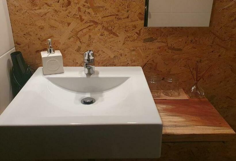 بنسيون Rosa Biscoito Suites