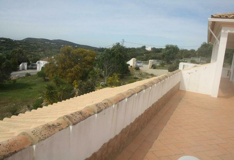 بنسيون Rustic Villa Guesthouse