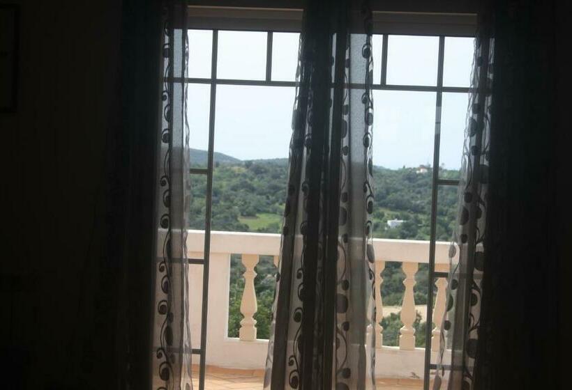 بنسيون Rustic Villa Guesthouse