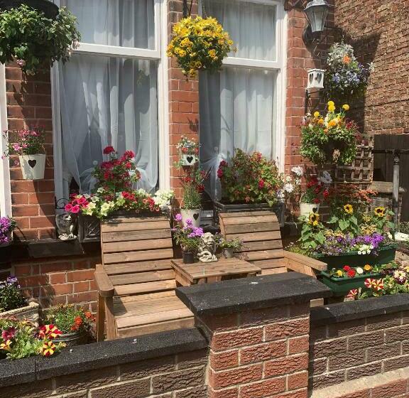 Пансион The George Guest House