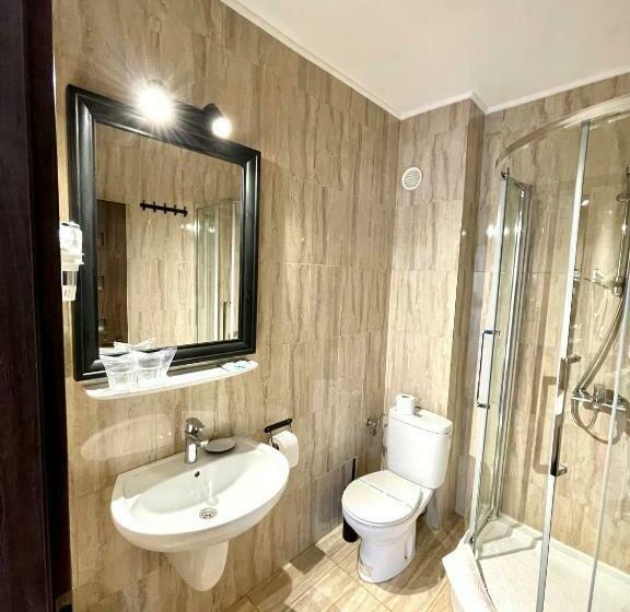 بنسيون Vila Luminita