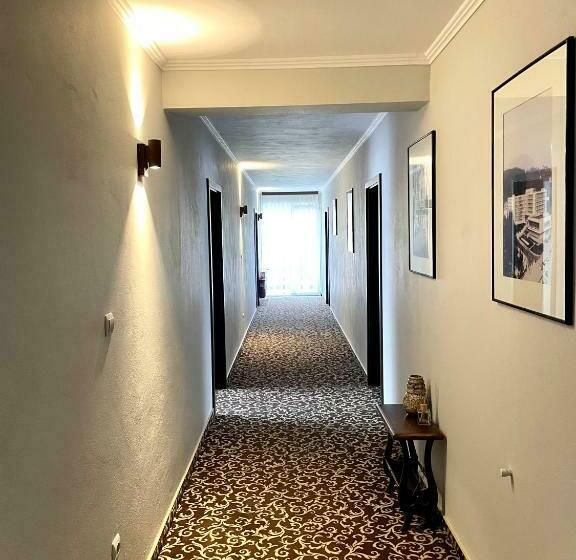 بنسيون Vila Luminita