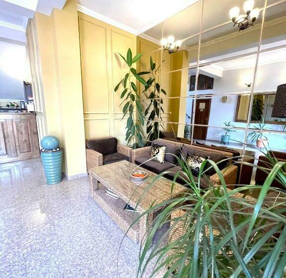 بنسيون Vila Luminita