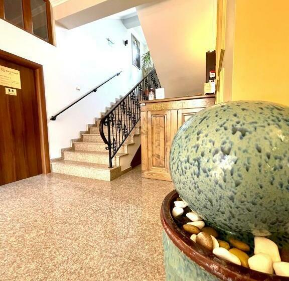 بنسيون Vila Luminita