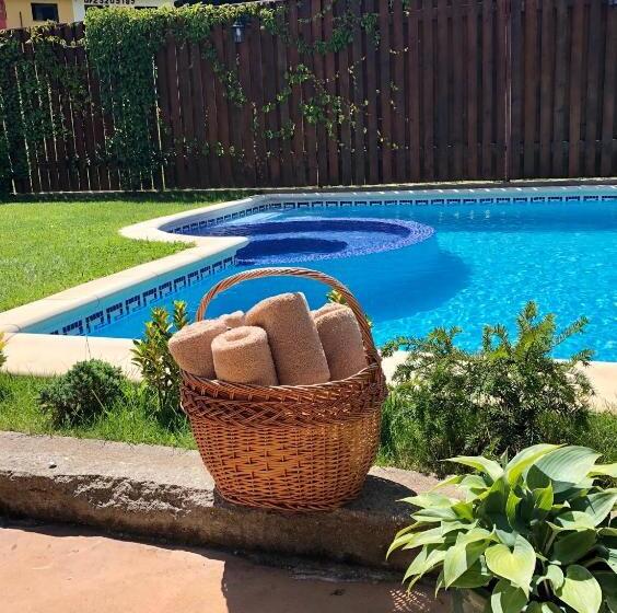 بنسيون Vila Luminita