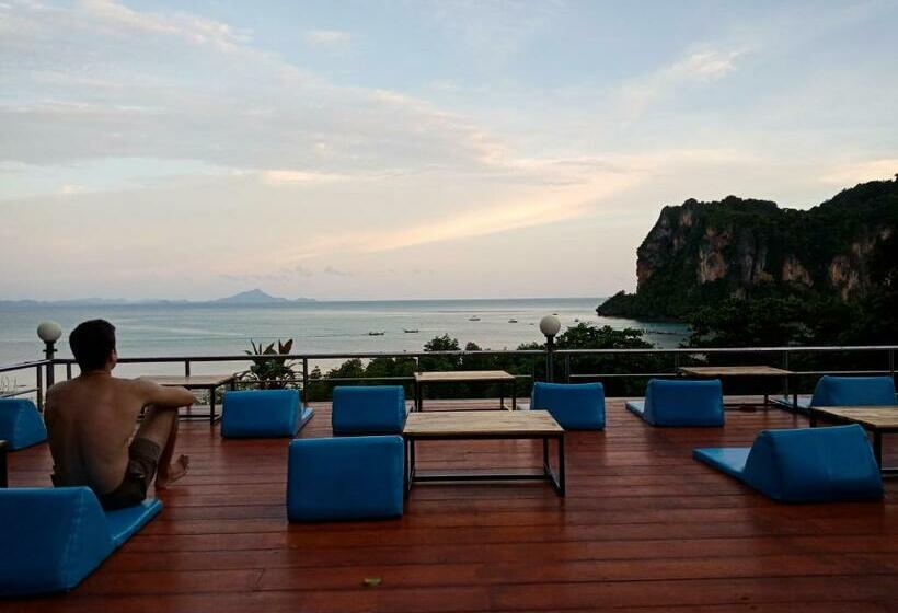 אתר נופש Blanco Hideout Railay   Youth Hostel 18 To 35 Only