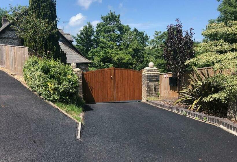 Waterfield House B&b