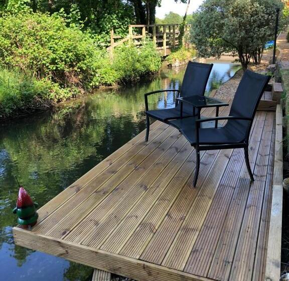 Waterfield House B&b