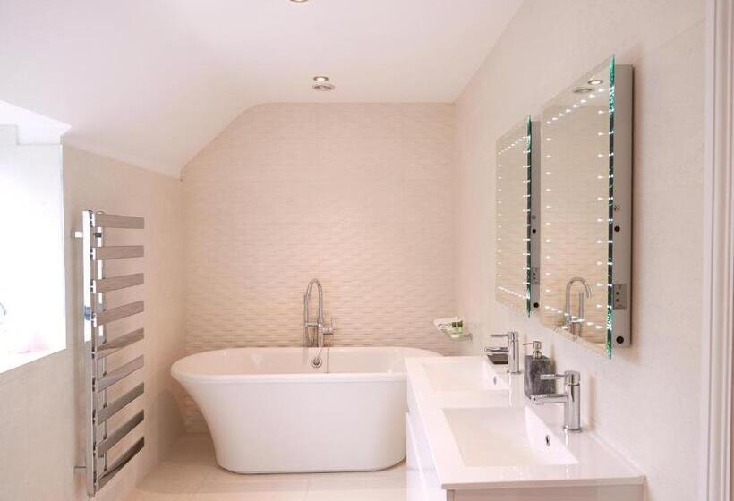 Waterfield House B&b