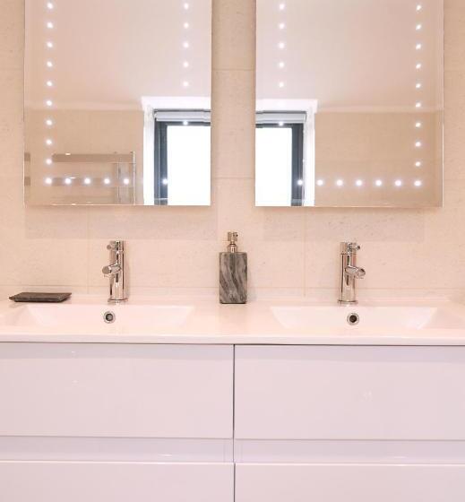 Waterfield House B&b