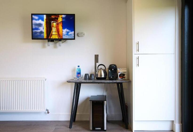 Waterfield House B&b