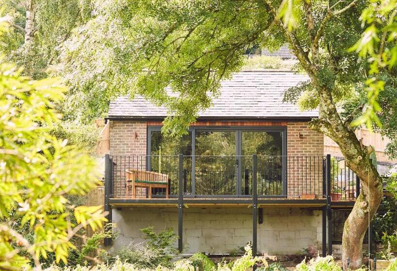 Waterfield House B&b